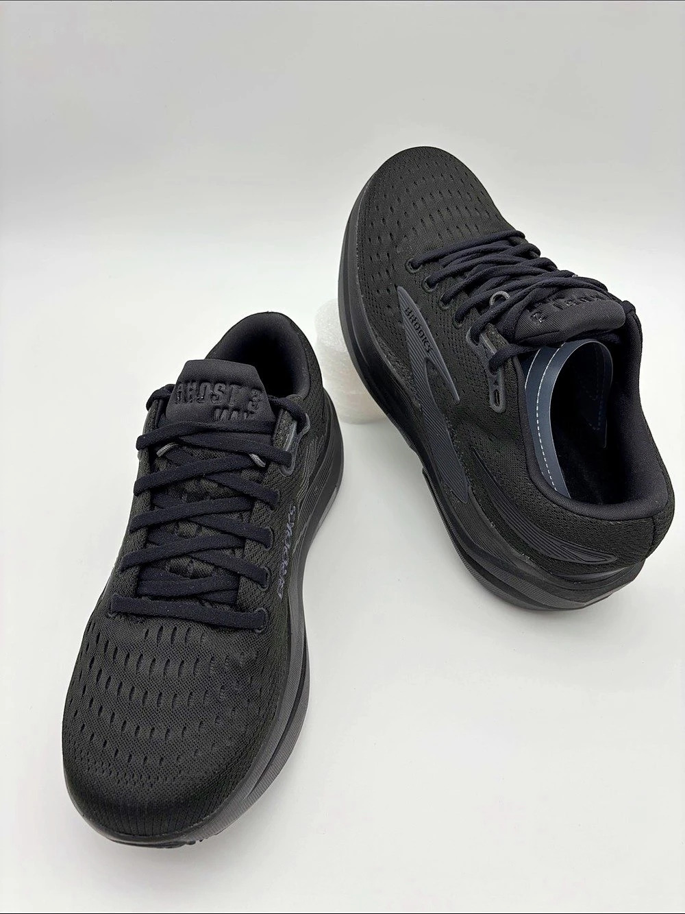 Brooks Ghost 16 Women’s 8.5 Wide D Black Running Shoes #796